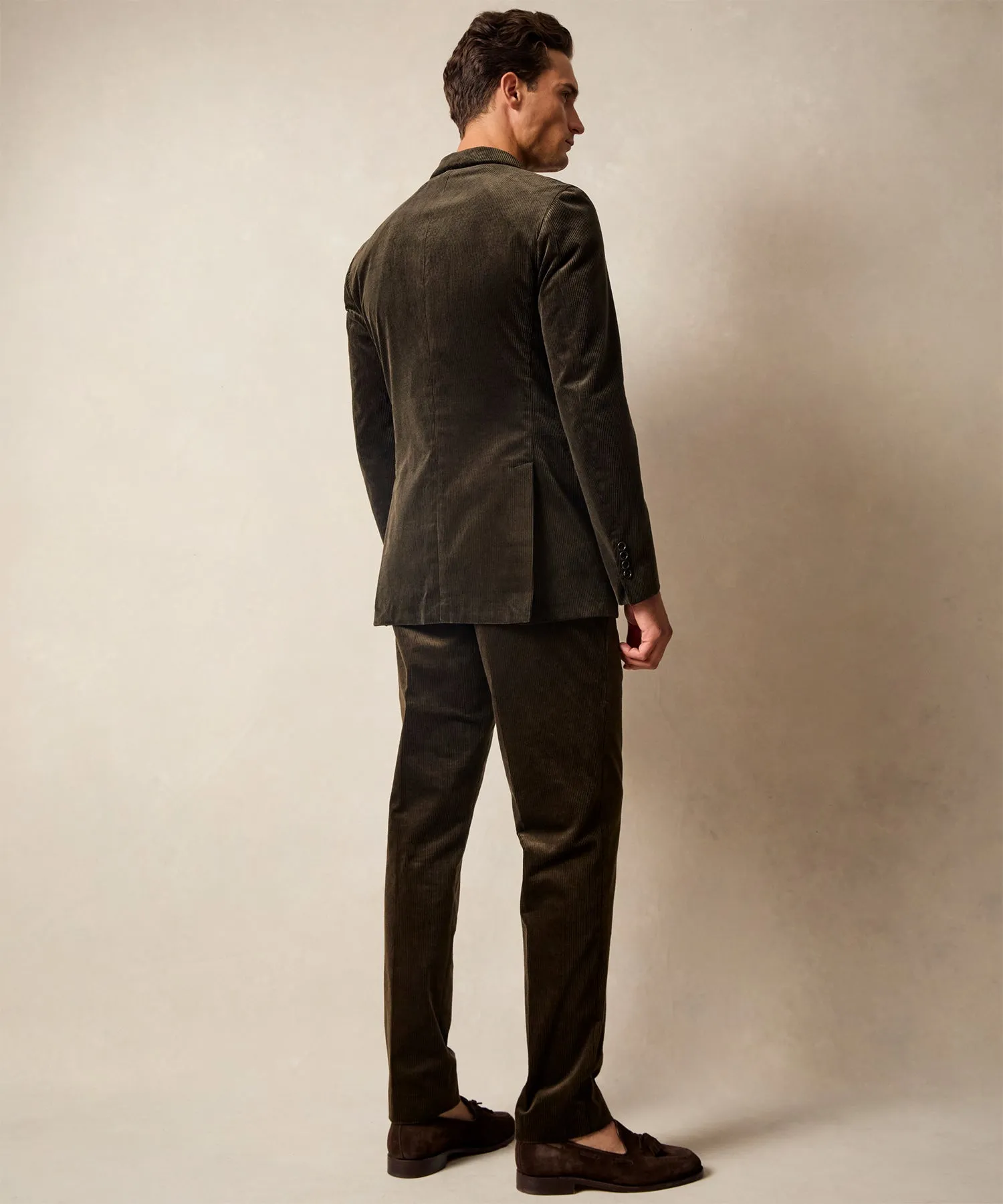 Italian Fine Wale Corduroy Sutton Suit in Dark Brown