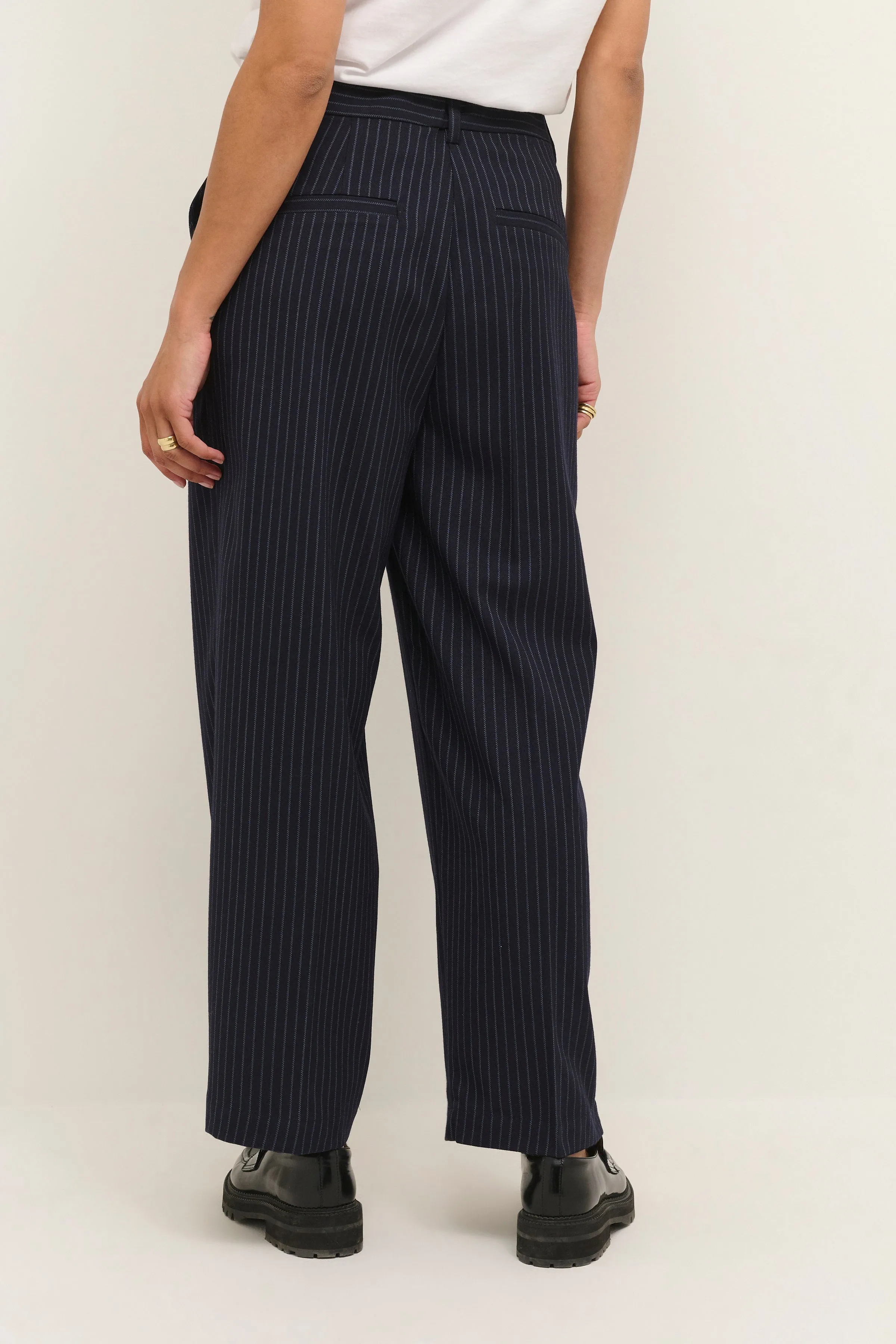 PINSTRIPE CROP PANT