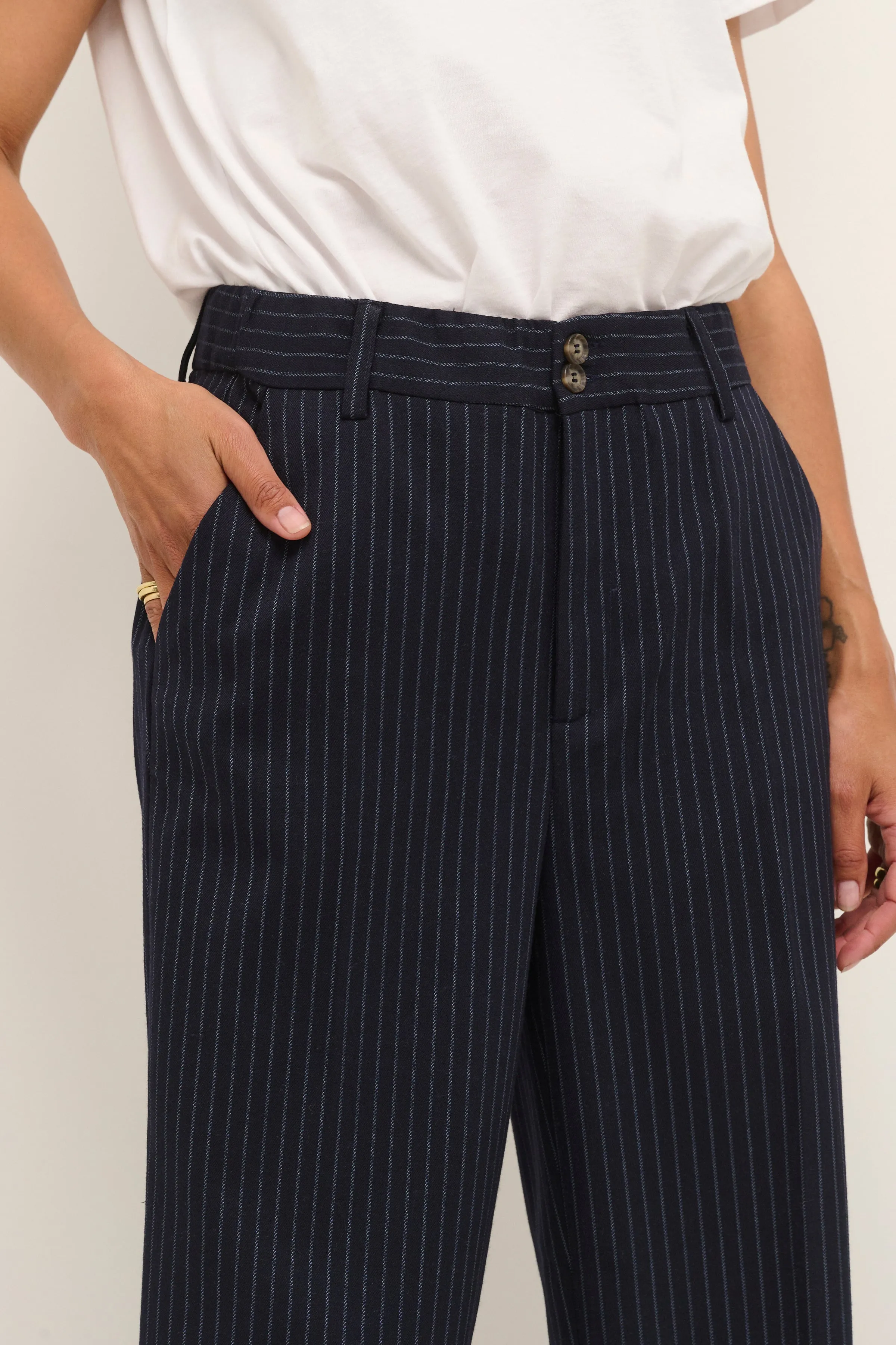 PINSTRIPE CROP PANT