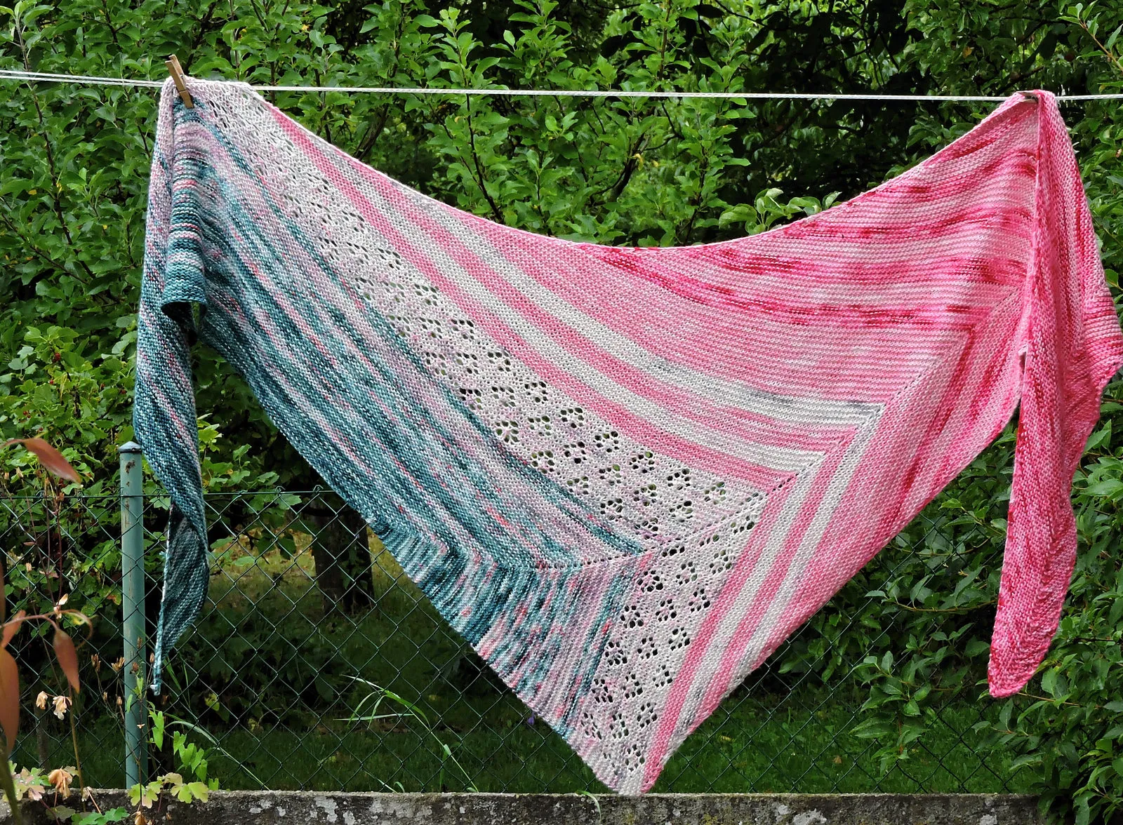 Raspberry Field Shawl Pattern by Jana Markova