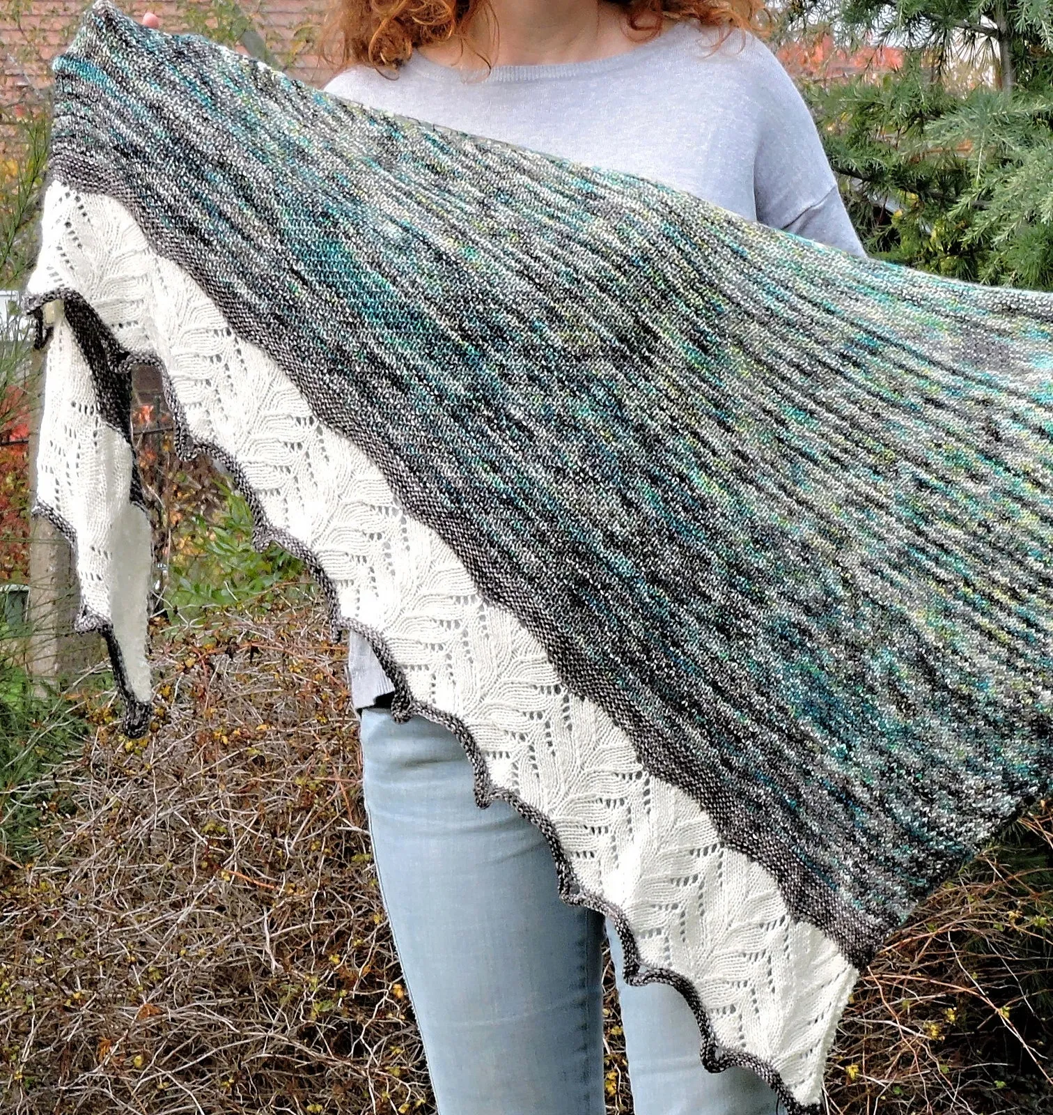 Sarabande Shawl by Jana Markova